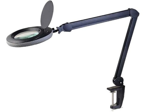 lampa z lupą